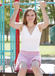 Jules Nubiles Photo 8