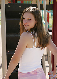 Jules Nubiles Photo 14