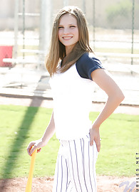 Jules Nubiles Photo 1