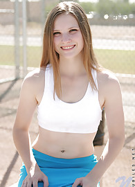 Jules Nubiles Photo 1