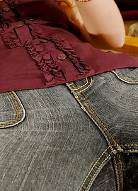 Leighlani Red Photo 2