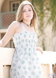 Lisa Nubiles Photo 6