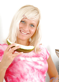 Rose Nubiles Photo 1