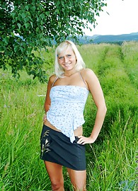 Rose Nubiles Photo 2