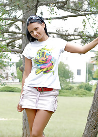 Tinna Nubiles Photo 7