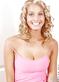 Kirsten Andrews Photo 11