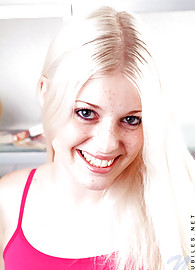 Charlotte Stokely Photo 8