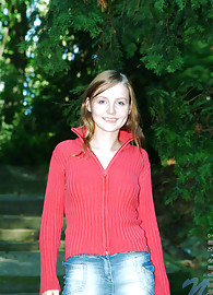 Beth Nubiles Photo 5