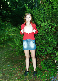 Beth Nubiles Photo 14