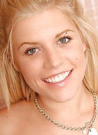 Charlie Lynn Photo 7