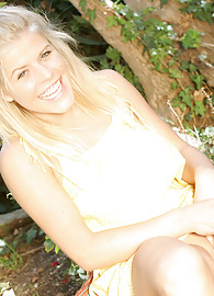 Charlie Lynn Photo 13