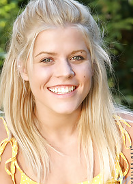 Charlie Lynn Photo 14