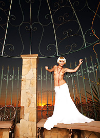 Veronica LaVery Photo 7