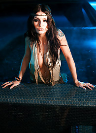 Veronica LaVery Photo 7