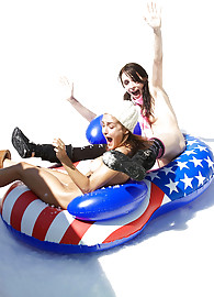 Jaclyn Swedberg Photo 15