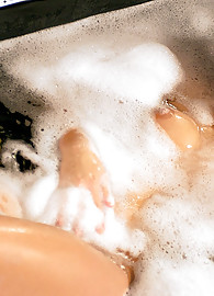 Carrie Minter Photo 6