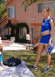 Nicole Moore Photo 3