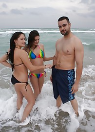 Sasha Stowaway Photo 4