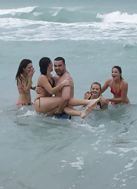 Sasha Stowaway Photo 8