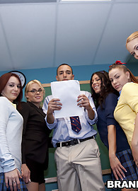 Brandi Belle Photo 8