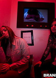 Brandi Belle Photo 6