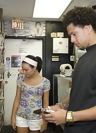 Brandi Belle Photo 1