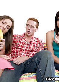 Brandi Belle Photo 3