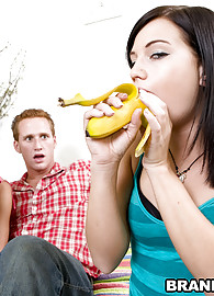 Brandi Belle Photo 4