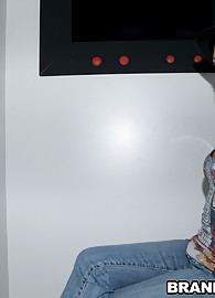 Brandi Belle Photo 3