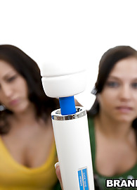 Brandi Belle Photo 4