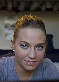 Brandi Belle Photo 1