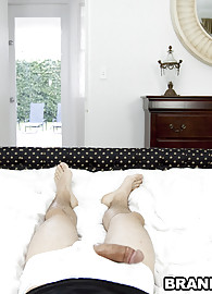 Brandi Belle Photo 15