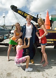 Brandi Belle Photo 1