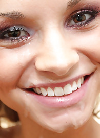 Ashley Sinclair Photo 15