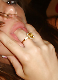 Vanessa Lee Photo 13