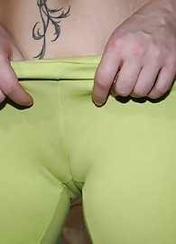 Aaralyn Barra Photo 4