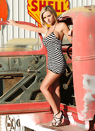 Penny Mathias Photo 12