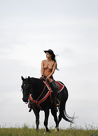 Melisa Mendiny Photo 2