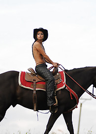 Melisa Mendiny Photo 4