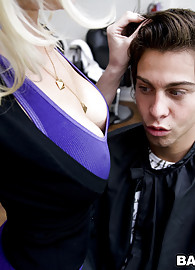 Brandi Edwards Photo 7