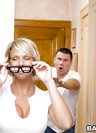 Brianna Beach Photo 4