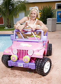 Jasmine Jolie Photo 11