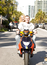 Carmel Moore Photo 3