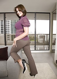 Charlie James Photo 1