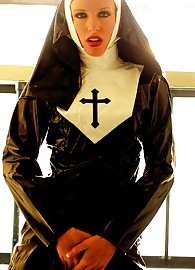 Tawny Roberts Photo 2