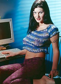 Karma Rosenberg Photo 1