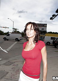 Karina O'Reilley Photo 1