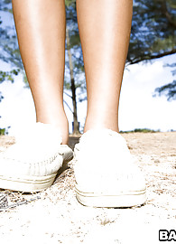 Kimberly Belle Photo 7