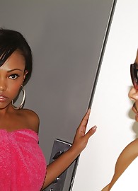 Lacey Duvalle Photo 5