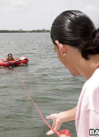 Lacey Duvalle Photo 3